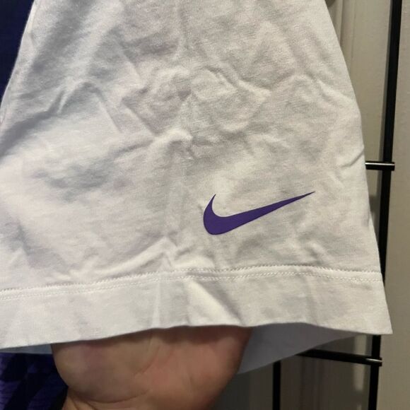 Nike White Tottenham Hotspur Team Crest T-Shirt - Picture 3 of 9